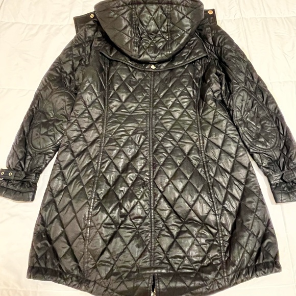 Burberry Brit Quilted Coat size M with Hood-NO BELT!! - Picture 11 of 14